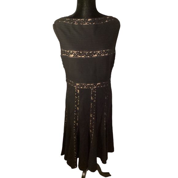 Tadashi Shoji Black lace holiday dress lg - Picture 1 of 6